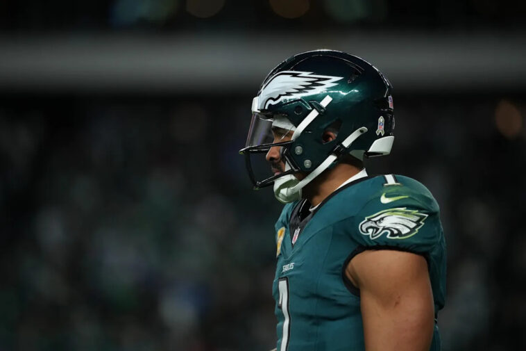 eagles-qb-jalen-hurts-remains-unbothered-by-mounting-frustration-and-criticism