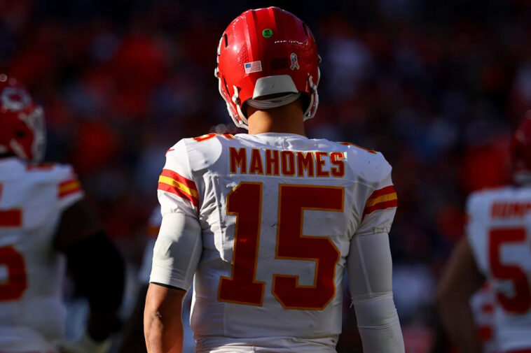 why-aren’t-the-2025-kansas-city-chiefs-a-fantasy-football-juggernaut?