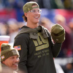 giants-qb-jaxson-dart-remains-in-concussion-protocol,-ruled-out-for-lions-game