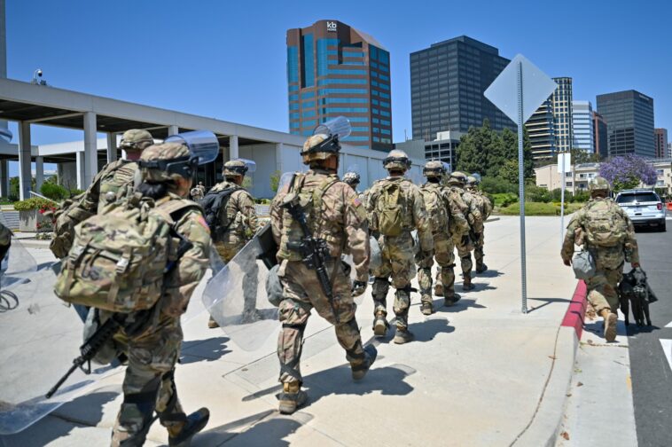 trump-is-right:-democrats’-call-for-troops-to-defy-orders-crosses-into-possible-sedition