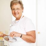 mom-continues-longstanding-tradition-of-making-cranberry-sauce-for-no-one