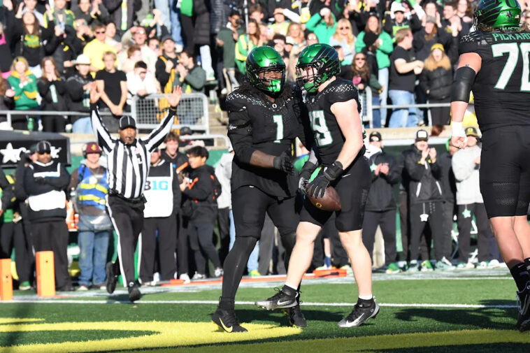 no-7-oregon-solidifies-playoff-case-with-42-27-win-over-no.-15-usc