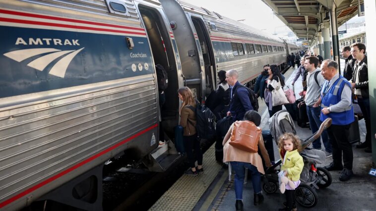 amtrak-president-urges-travelers-to-book-holiday-trains-‘as-soon-as’-they-can