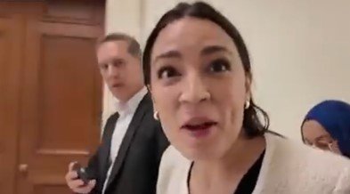aoc’s-turkey-giveaway-‘charity-push’-sends-money-directly-to-her-campaign