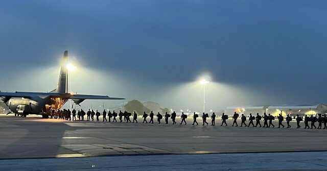 abbott:-deployed-texas-national-guard-troops-returning-home-from-illinois-ahead-of-thanksgiving