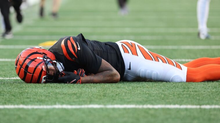 bengals’-higgins-concussed-after-hard-fall-to-turf