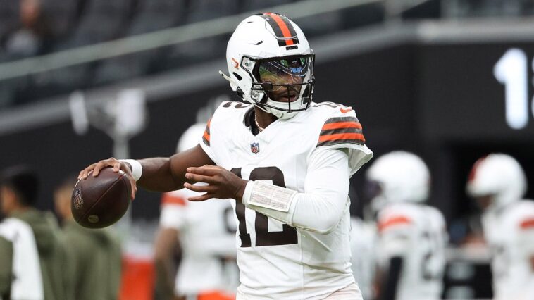 deion-sanders-shares-emotional-moment-with-son,-shedeur,-before-browns-rookie’s-first-nfl-start