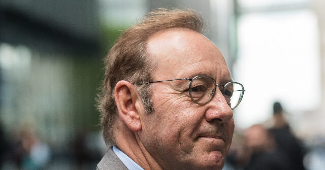 watch:-kevin-spacey-slams-the-telegraph-for-its-‘knowingly-misleading-headline’-that-he’s-homeless