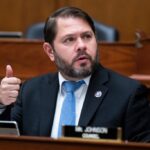 dem-senator-doubles-down-on-insurrection-video,-threatens-military-over-plan-to-go-after-kelly