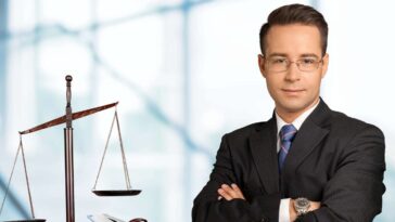 experts-say-ai-could-replace-the-jobs-of-not-only-humans,-but-also-lawyers