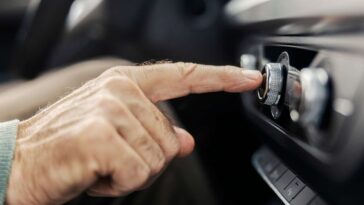 radio-turned-off-once-again-as-‘santa-baby’-comes-on-for-the-5th-time-this-hour