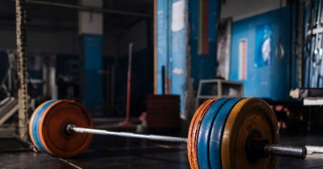 ‘this-is-bullsh*t!’-trans-athlete-wins-2025-world’s-strongest-woman-contest