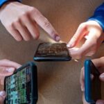 australia’s-social-media-ban-challenged-by-teens-in-high-court