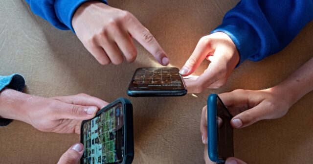 australia’s-social-media-ban-challenged-by-teens-in-high-court