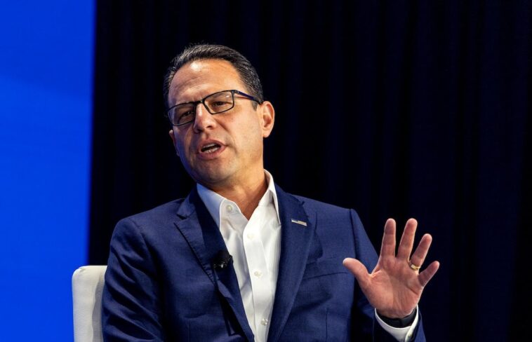 pennsylvania-democratic-governor-signs-bill-banning-‘hair-discrimination’