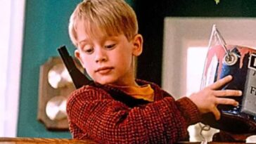 reminder:-if-you-leave-your-kids-home-alone-this-holiday-season,-make-sure-they-have-plenty-of-paint-cans,-blowtorches,-and-a-cutout-of-michael-jordan