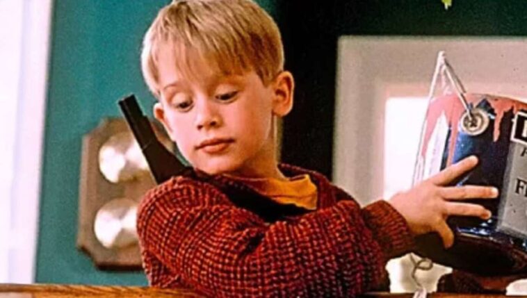 reminder:-if-you-leave-your-kids-home-alone-this-holiday-season,-make-sure-they-have-plenty-of-paint-cans,-blowtorches,-and-a-cutout-of-michael-jordan