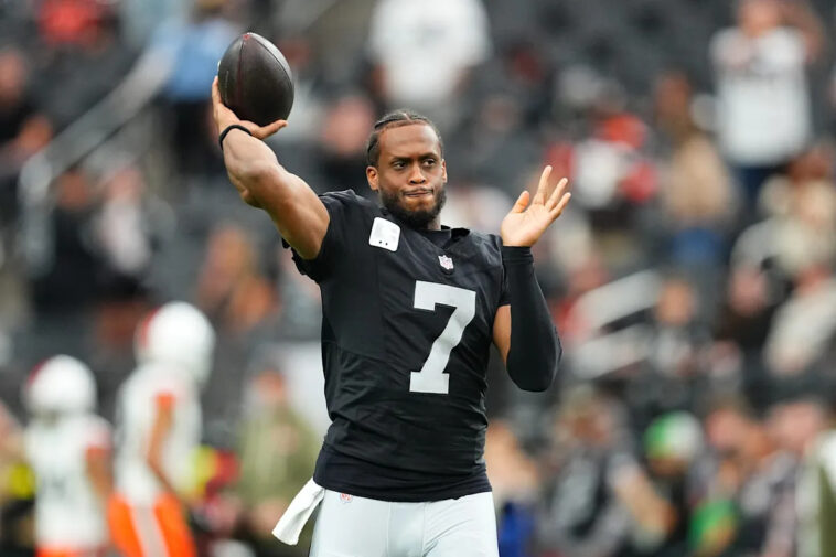 raiders-qb-geno-smith-apologizes-for-flipping-off-fans:-‘i-made-a-poor-judgment-out-of-frustration’