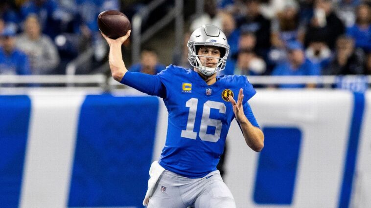 thanksgiving-throwbacks-from-lions,-cowboys-top-nfl-week-13-looks