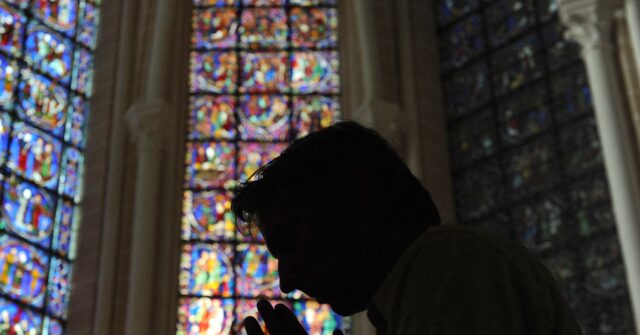 ‘break-your-crosses,-and-enslave-your-women’:-christians-the-‘prime-target’-of-radical-islam,-french-intel-report-admits