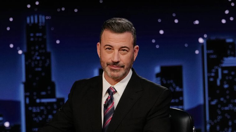 jimmy-kimmel-calls-trump,-leavitt-‘fascists’-while-joking-about-white-house-turkey-pardons