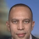 jeffries:-‘there’s-a-gop-civil-war’-—-high-profile-republicans-will-resign-soon