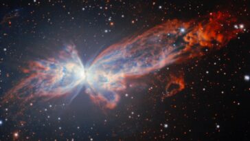 telescope-in-chile-captures-stunning-cosmic-butterfly-picture