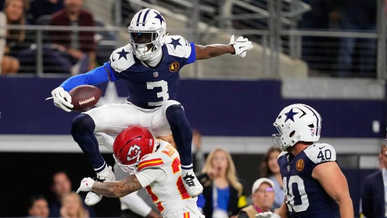cowboys’-george-pickens-goes-airborne-in-stunning-maneuver-to-keep-drive-alive