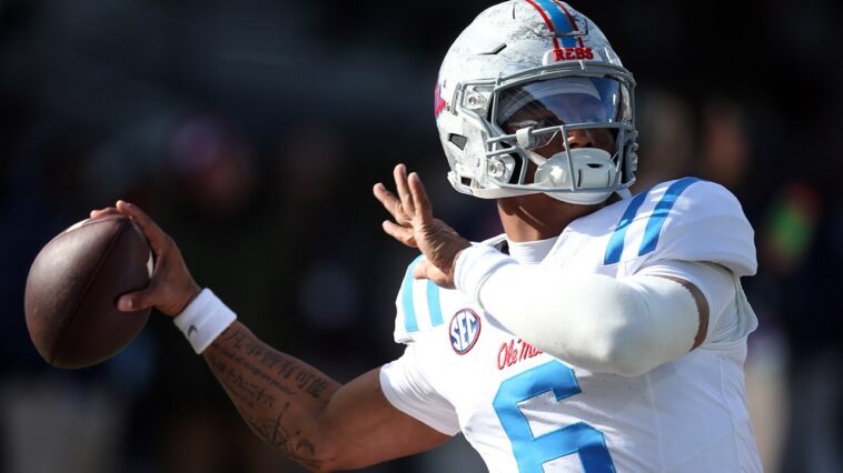 mississippi-state-fans-stole-ole-miss-star’s-jerseys-before-rivalry-game,-coach-lane-kiffin-says