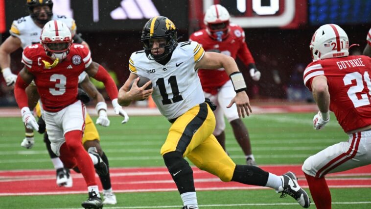 -best-trolls-from-college-football-rivalry-week