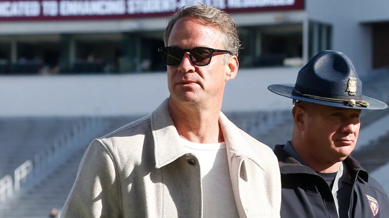lane-kiffin-says-he-has-‘a-lot-of-praying-to-do’-before-deciding-on-ole-miss-future