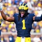 michigan-player-draws-unsportsmanlike-conduct-penalty-after-helmet-makes-contact-with-ref-in-heated-exchange