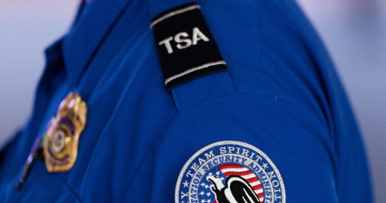 male-‘trans’-tsa-agent-wants-to-pat-down-women-so-bad-he’s-filing-a-lawsuit-over-it