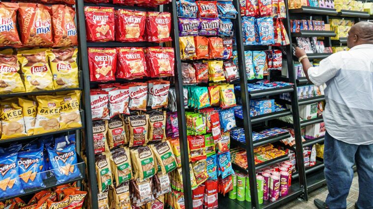 america’s-top-airport-snacks-revealed-—-and-a-favorite-dominates-nationwide