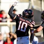 dawgs,-ducks,-tech-climb-in-poll;-a&m-drops-to-7