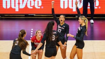 women’s-college-volleyball-bracketology:-top-seedings,-bracket-watch-and-more