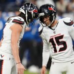 nfl-fans-debate-whether-texans-kicker-made-crucial-extra-point-in-win-over-colts