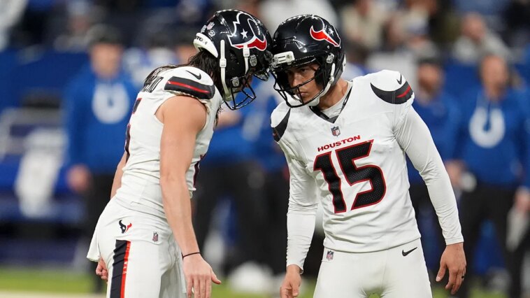 nfl-fans-debate-whether-texans-kicker-made-crucial-extra-point-in-win-over-colts