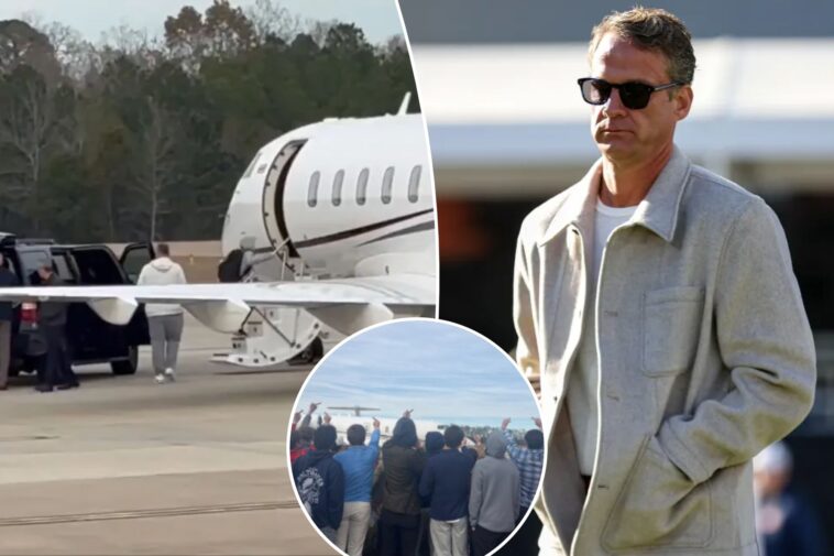 lane-kiffin-contingent-peppered-with-boos,-vulgar-gestures-by-ole-miss-fans-as-they-board-plane-for-lsu
