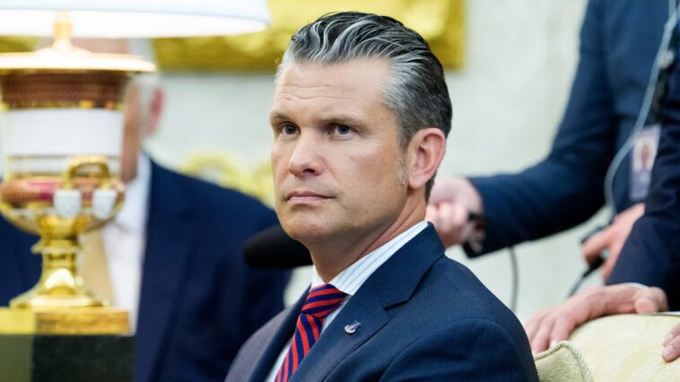 trump-says-he-believes-hegseth-‘100%’-on-venezuelan-drug-boat-strike-denial-amid-allegations