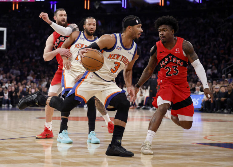 josh-hart-keeps-thriving-with-increased-knicks-workload:-‘special-player’