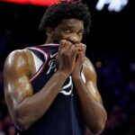 76ers’-embiid-returns-in-chaotic-2ot-loss-to-hawks