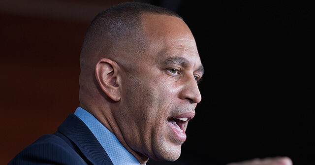 hakeem-jeffries:-trump,-republicans-‘don’t-give-a-damn’-about-health-care-as-he-urges-gop-to-back-democrat-obamacare-subsidy-extension