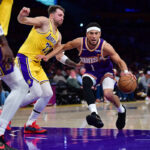 suns-star-devin-booker-leaves-dominant-win-over-lakers-early-with-groin-injury