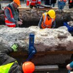 ‘hermetically-sealed’-roman-sarcophagus-frozen-in-time-for-1,700-years-finally-opened-by-archaeologists