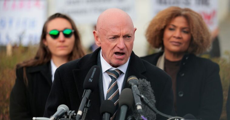 chilling-video:-mark-kelly-betrays-dems’-plan-to-destroy-servicemen-who-obeyed-trump-once-they-return-to-power