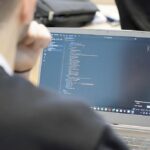 ‘we’re-all-in-the-process-of-being-replaced’:-american-tech-workers-reveal-painful-truth-about-h-1b-visas