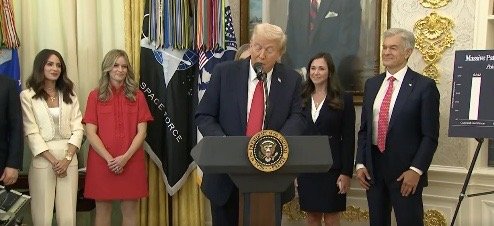 watch-live:-president-trump-to-make-announcement-on-trump-accounts-as-tech-billionaire-michael-dell-pledges-$6-billion-to-help-new-families