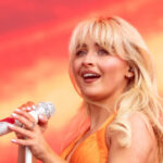 pop-star-sabrina-carpenter-erupts-after-white-house-uses-her-song-in-ice-video:-‘evil-and-disgusting’