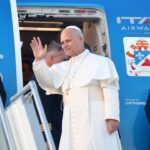 pope-leo-xiv-praised-for-‘dressing-with-respect’-aboard-airplane-in-new-civility-push